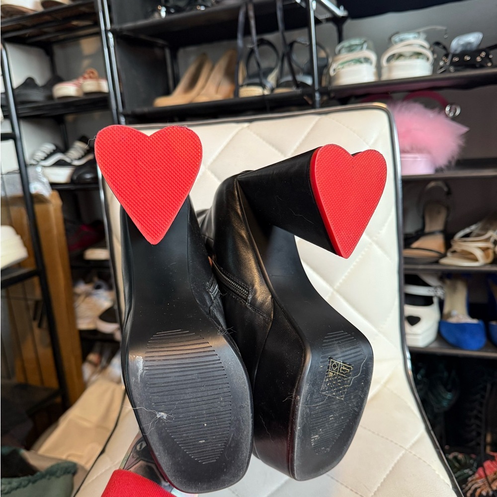 LAMODA Black and Red Heart Heel Women's Shoes